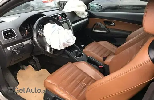 VOLKSWAGEN Scirocco 