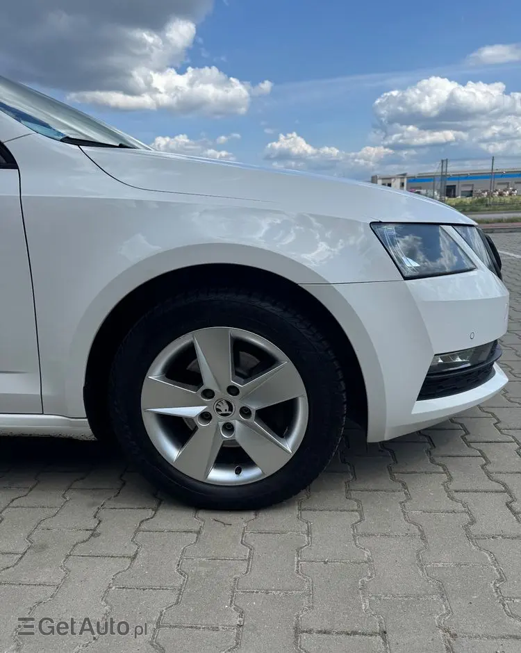 SKODA Octavia 1.5 TSI ACT Ambition