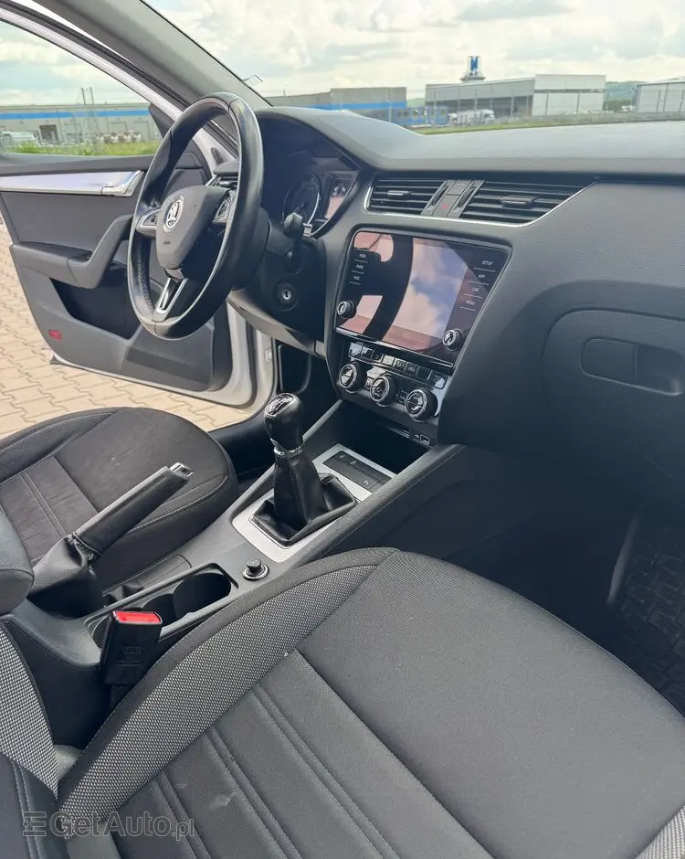 SKODA Octavia 1.5 TSI ACT Ambition