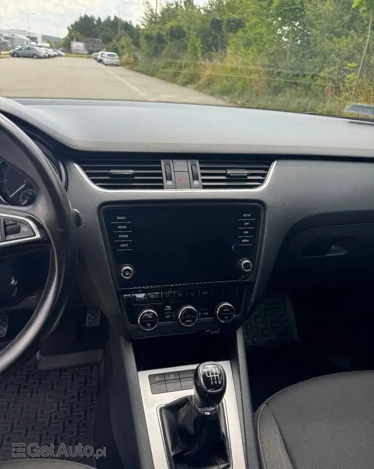 SKODA Octavia 1.5 TSI ACT Ambition