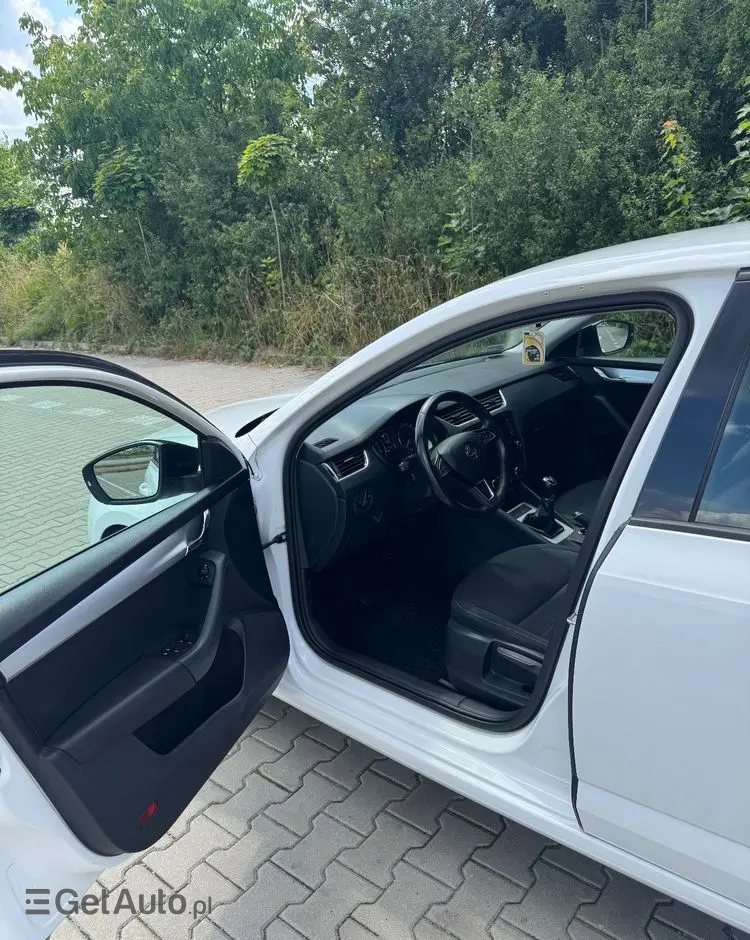 SKODA Octavia 1.5 TSI ACT Ambition