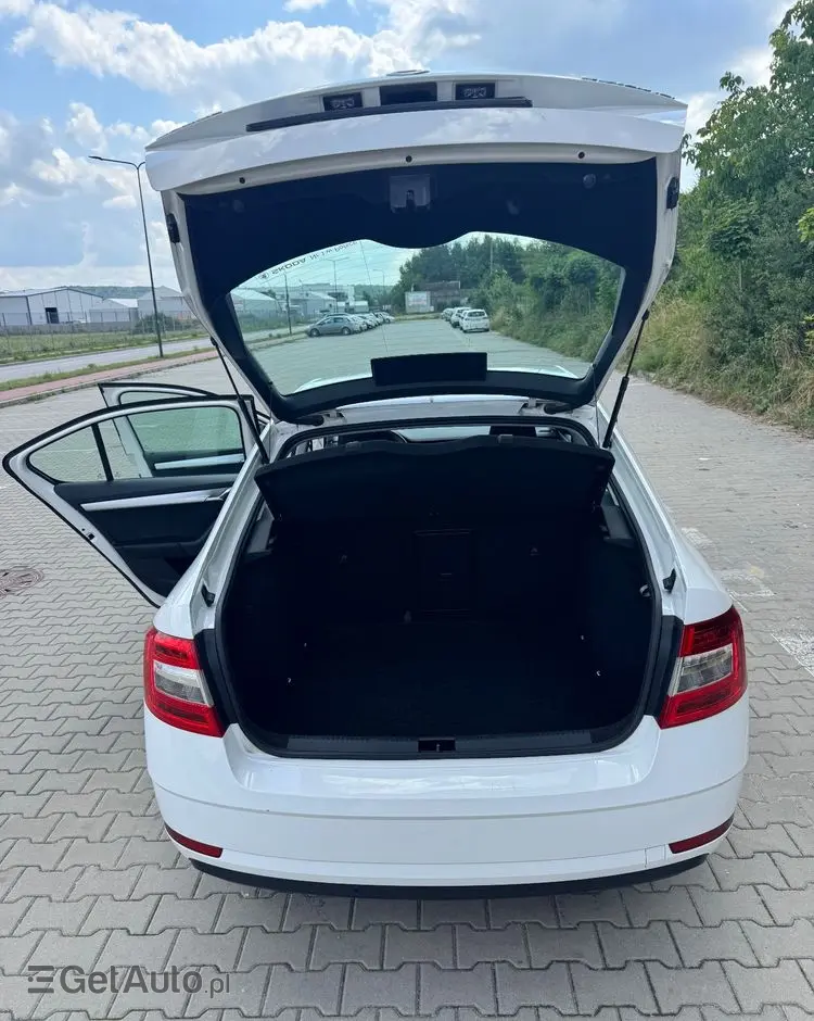 SKODA Octavia 1.5 TSI ACT Ambition