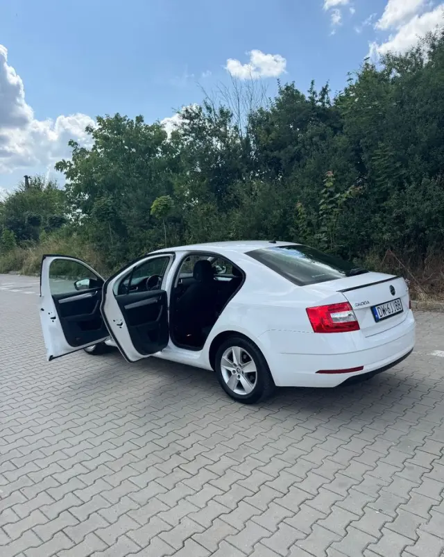 SKODA Octavia 1.5 TSI ACT Ambition