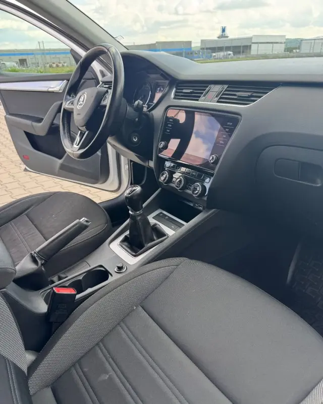 SKODA Octavia 1.5 TSI ACT Ambition