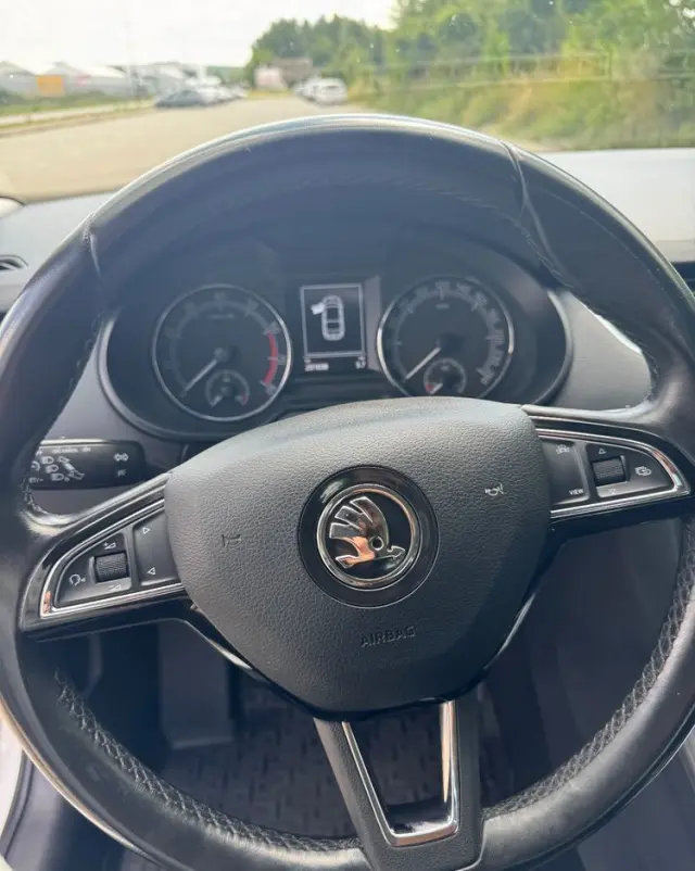 SKODA Octavia 1.5 TSI ACT Ambition