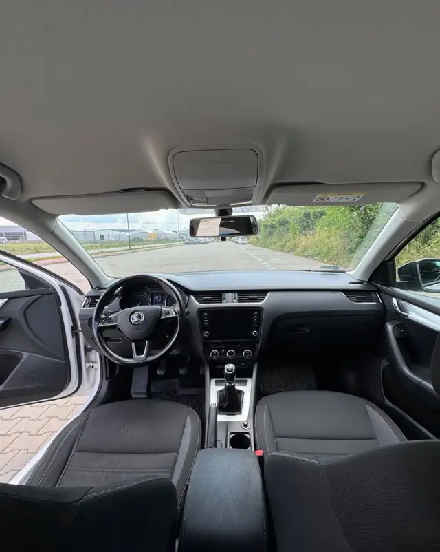 SKODA Octavia 1.5 TSI ACT Ambition