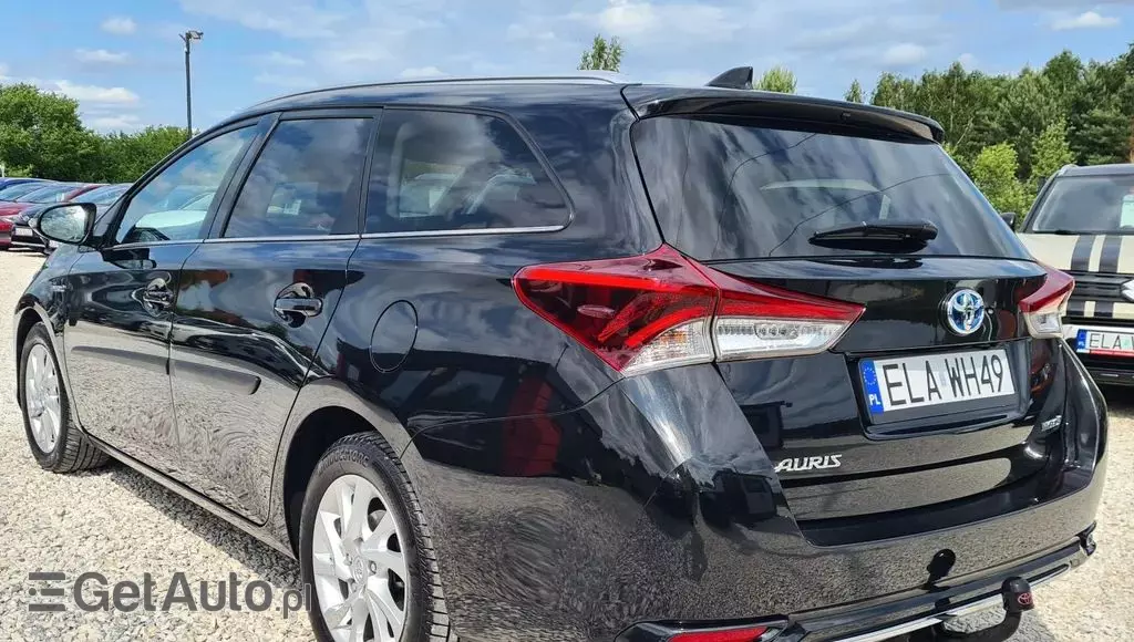 TOYOTA Auris 