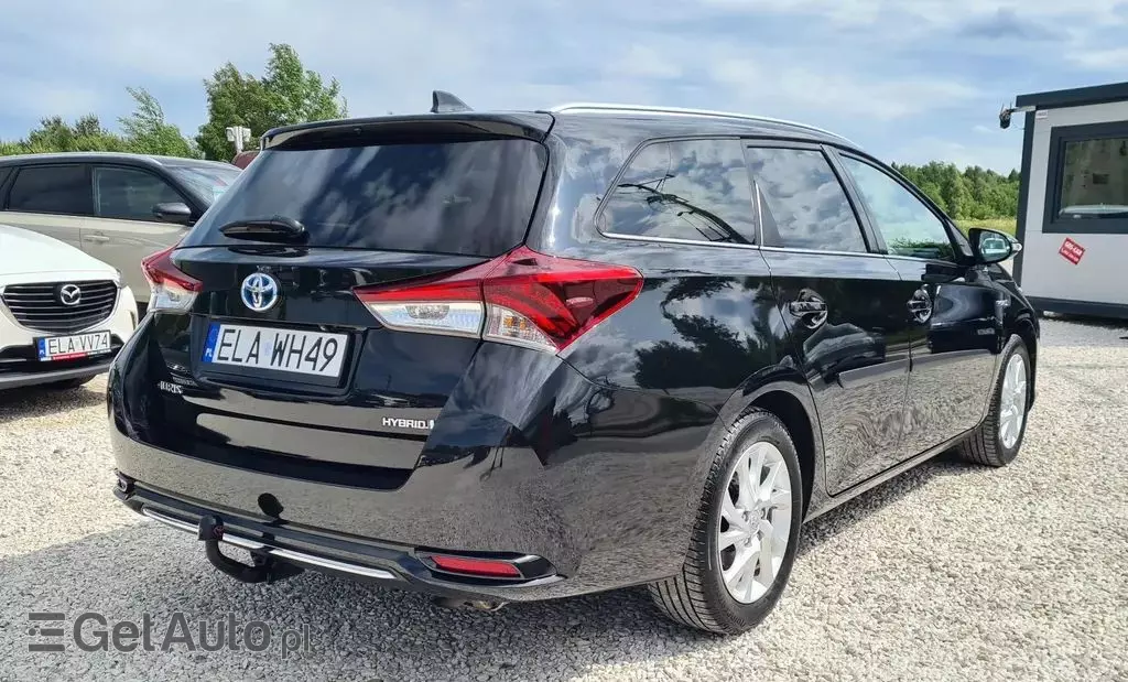 TOYOTA Auris 
