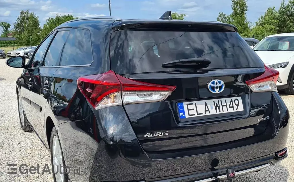 TOYOTA Auris 