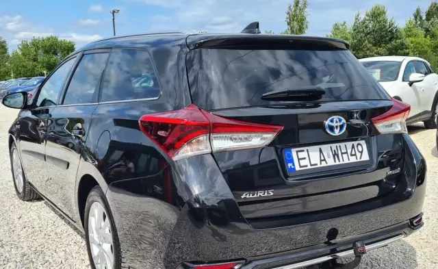 TOYOTA Auris 