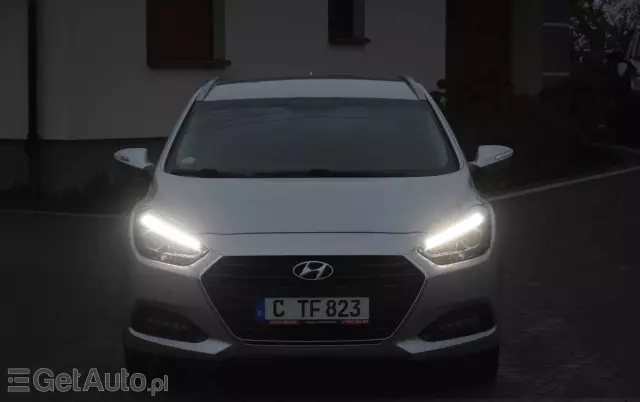 HYUNDAI I40 Kombi blue 1.7 CRDi Classic