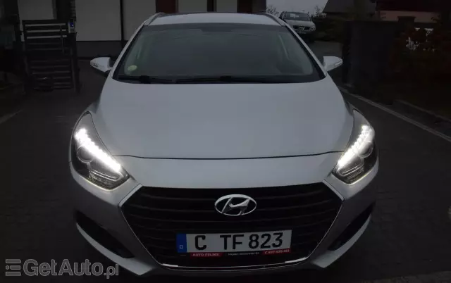 HYUNDAI I40 Kombi blue 1.7 CRDi Classic