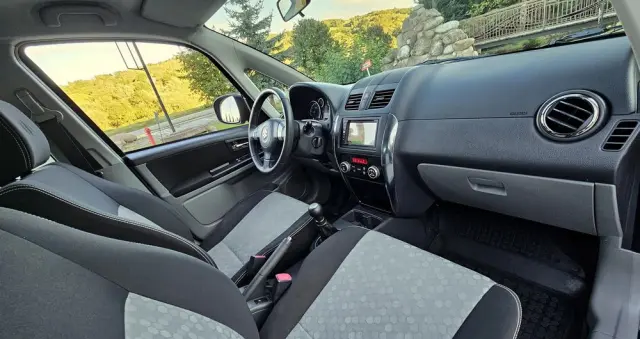 SUZUKI SX4 1.6 Premium 4WD