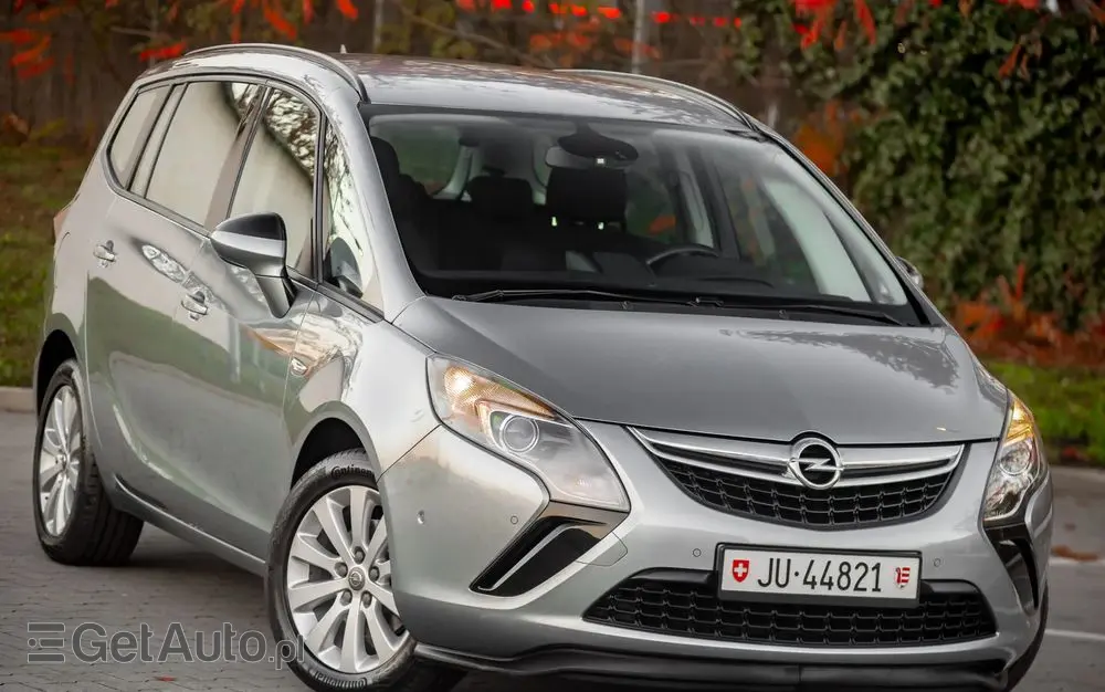 OPEL Zafira 1.4 T Cosmo