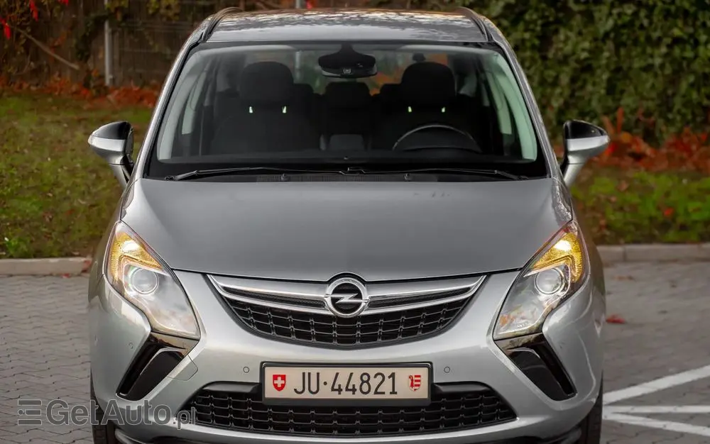 OPEL Zafira 1.4 T Cosmo