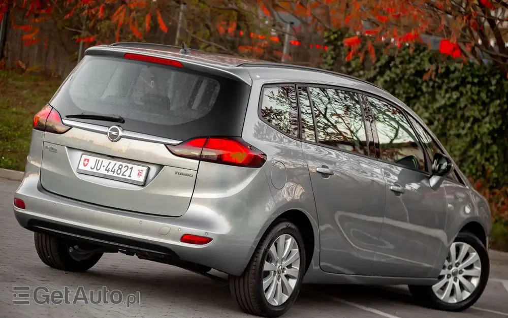 OPEL Zafira 1.4 T Cosmo