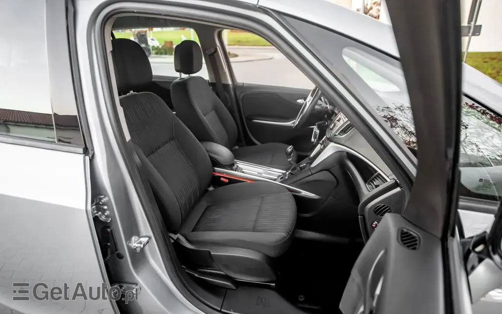 OPEL Zafira 1.4 T Cosmo