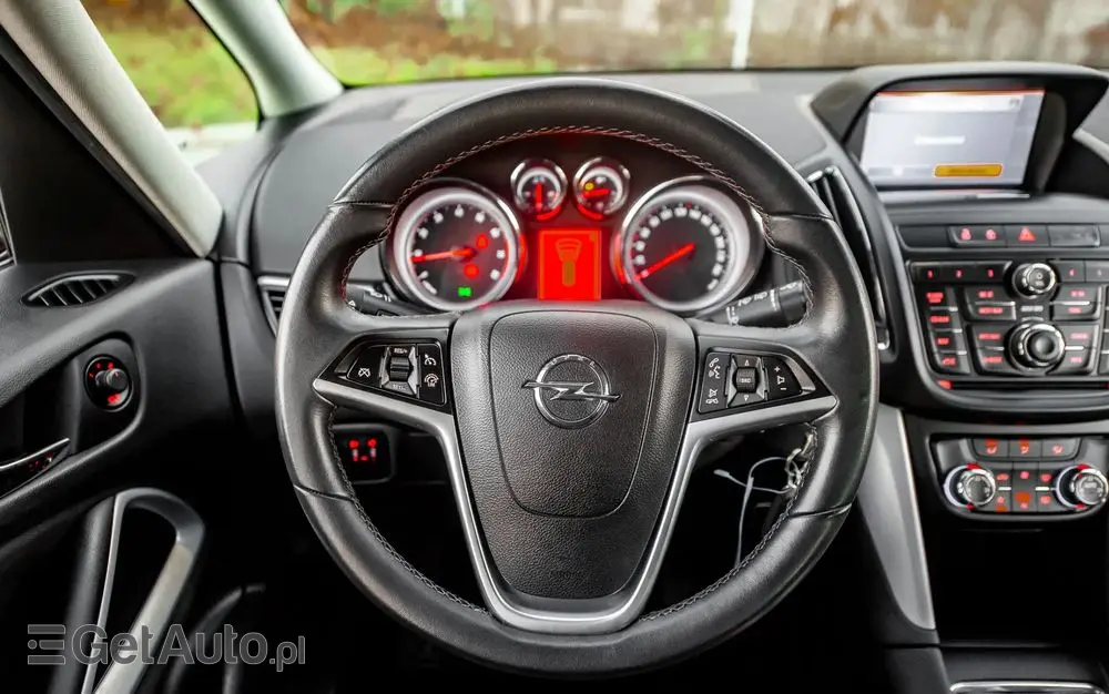 OPEL Zafira 1.4 T Cosmo