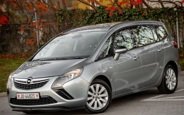 OPEL Zafira 1.4 T Cosmo
