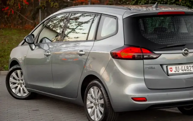 OPEL Zafira 1.4 T Cosmo
