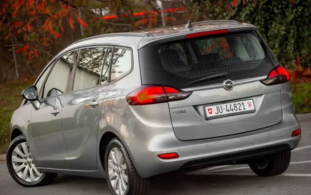 OPEL Zafira 1.4 T Cosmo