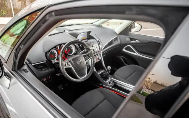 OPEL Zafira 1.4 T Cosmo
