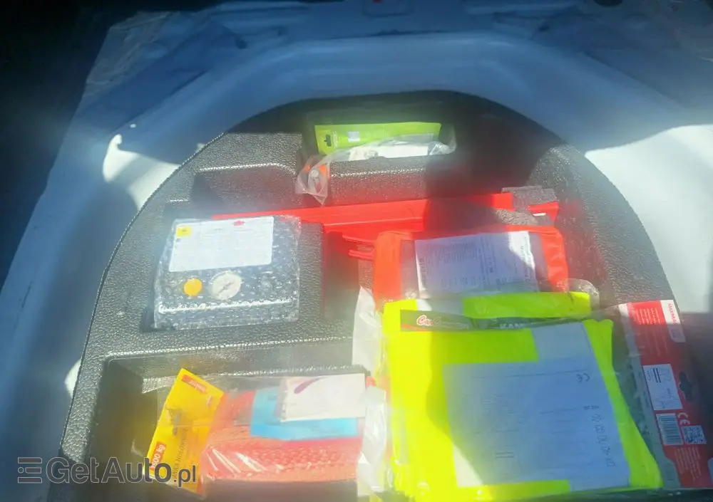 TOYOTA Corolla 1.6 Prestige