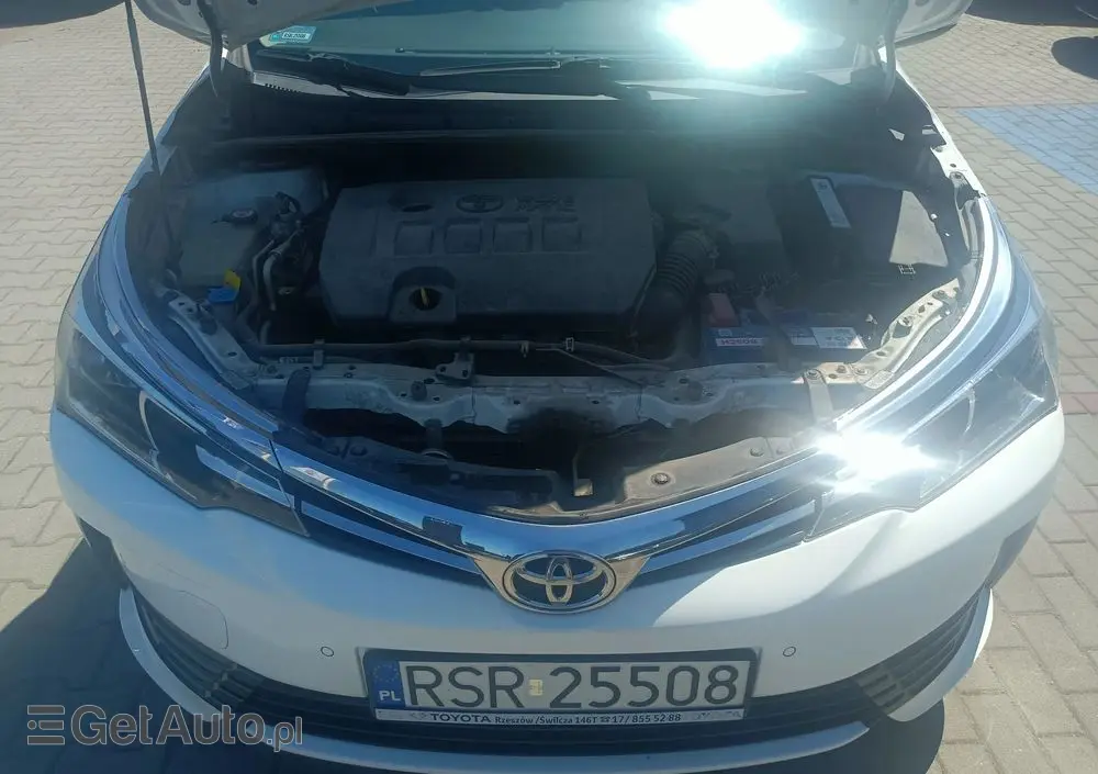TOYOTA Corolla 1.6 Prestige