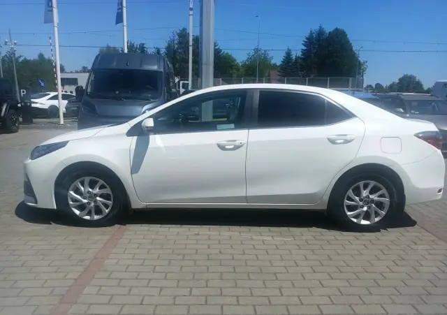 TOYOTA Corolla 1.6 Prestige