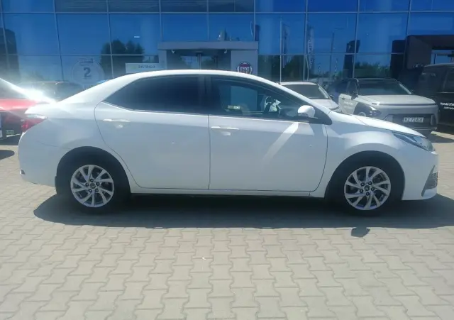 TOYOTA Corolla 1.6 Prestige