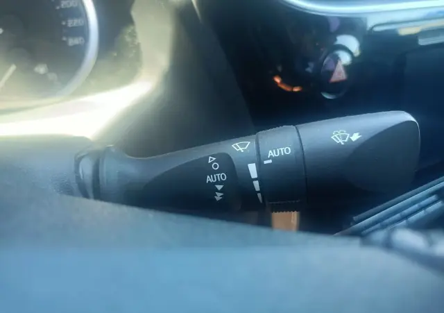 TOYOTA Corolla 1.6 Prestige