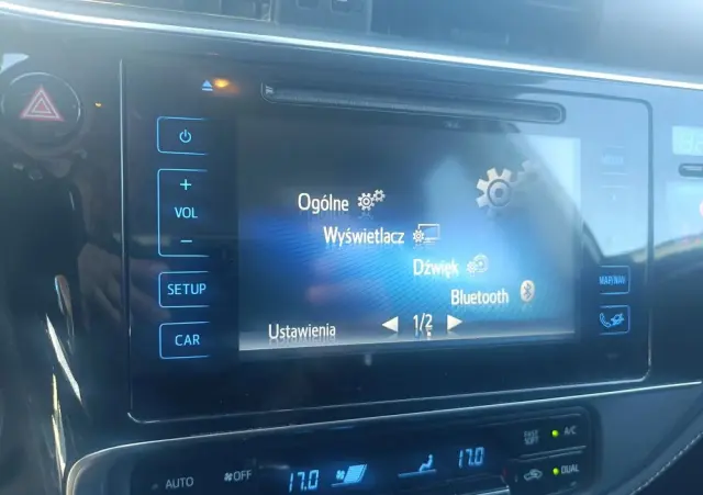 TOYOTA Corolla 1.6 Prestige