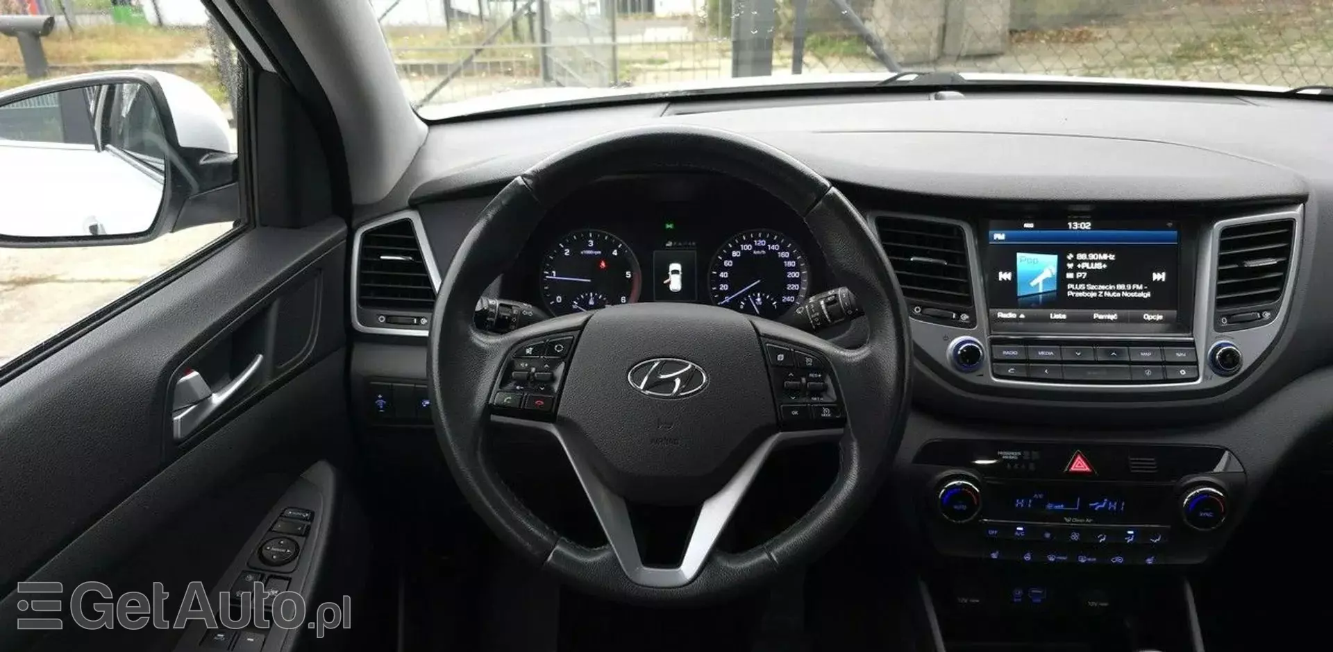 HYUNDAI Tucson 