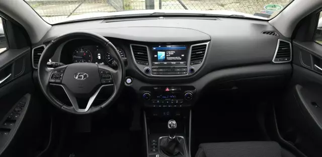 HYUNDAI Tucson 