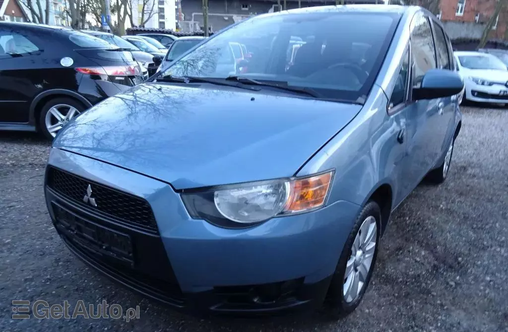 MITSUBISHI Colt 