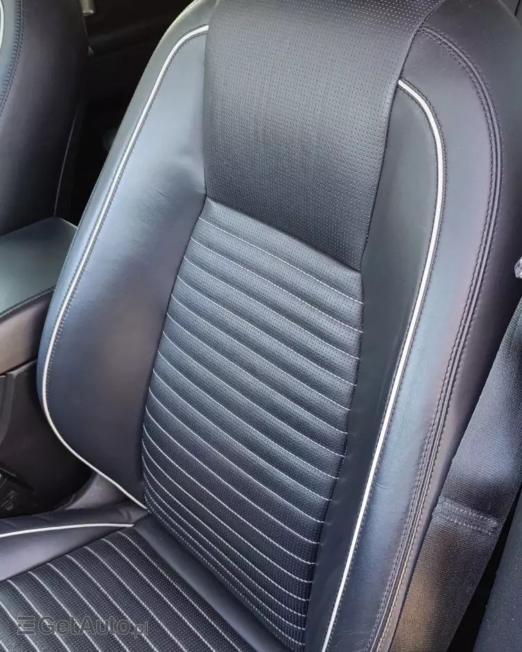 LAND ROVER Discovery 2.0 Si4 HSE Luxury