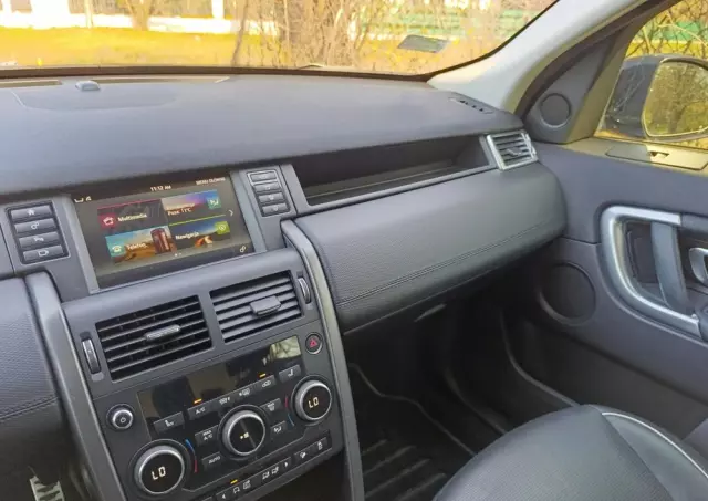 LAND ROVER Discovery 2.0 Si4 HSE Luxury