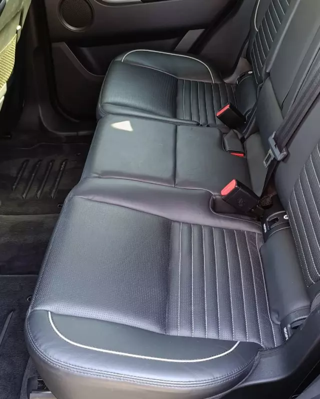 LAND ROVER Discovery 2.0 Si4 HSE Luxury