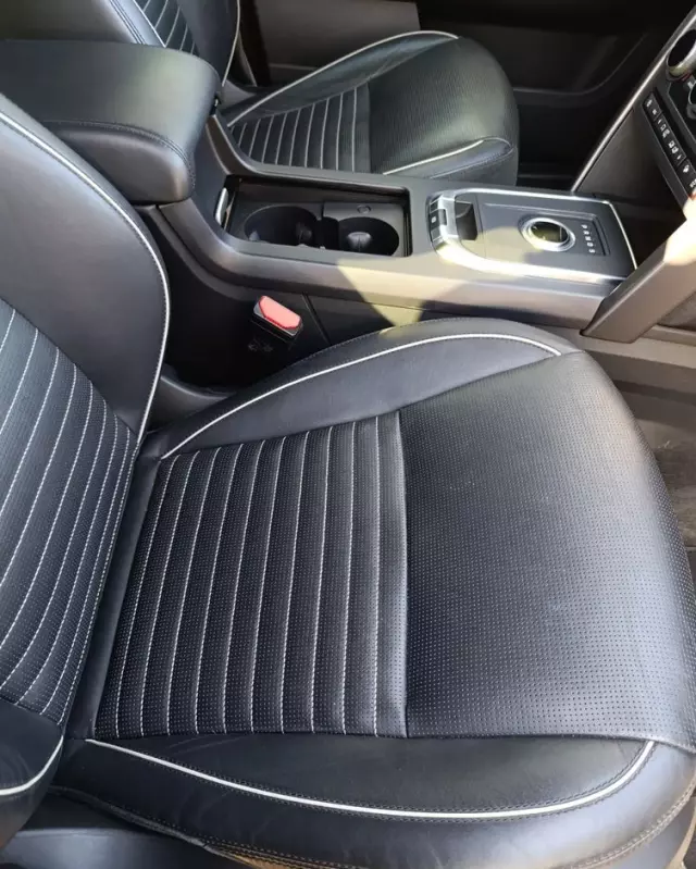 LAND ROVER Discovery 2.0 Si4 HSE Luxury