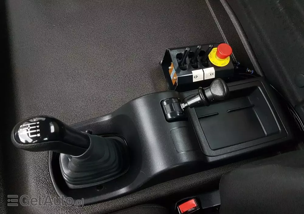 MAN TGL 12.220 HAKOWIEC 4x2 KLIMA HAKOWIEC DO KONTENERÓW 