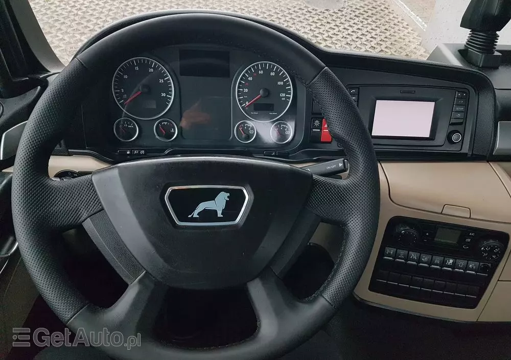 MAN TGL 12.220 HAKOWIEC 4x2 KLIMA HAKOWIEC DO KONTENERÓW 