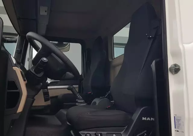 MAN TGL 12.220 HAKOWIEC 4x2 KLIMA HAKOWIEC DO KONTENERÓW 
