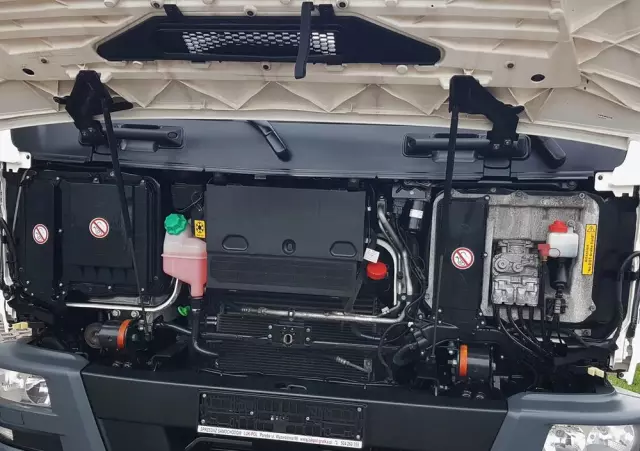 MAN TGL 12.220 HAKOWIEC 4x2 KLIMA HAKOWIEC DO KONTENERÓW 