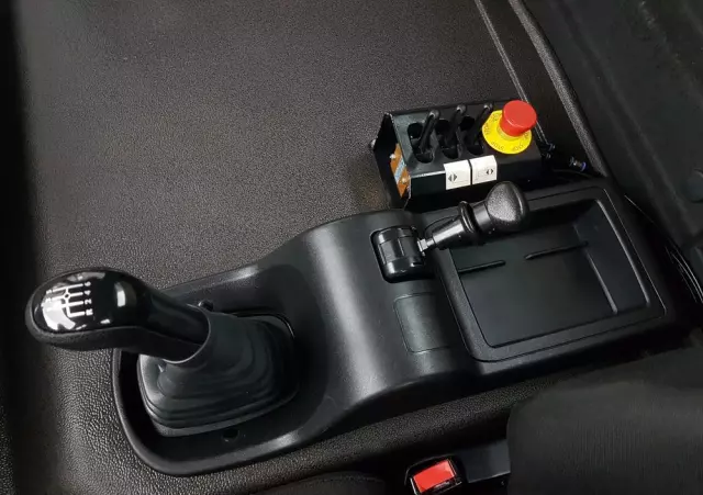 MAN TGL 12.220 HAKOWIEC 4x2 KLIMA HAKOWIEC DO KONTENERÓW 