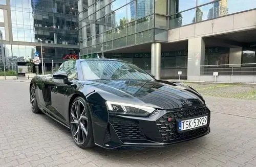AUDI R8 