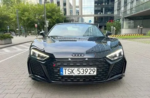 AUDI R8 