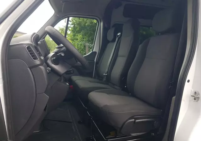 RENAULT MASTER 7 OSÓB L3H2 BRYGADÓWKA DŁUGI WYSOKI KLIMA 2,3 DCI 150 KM MANUAL KRAJOWY 