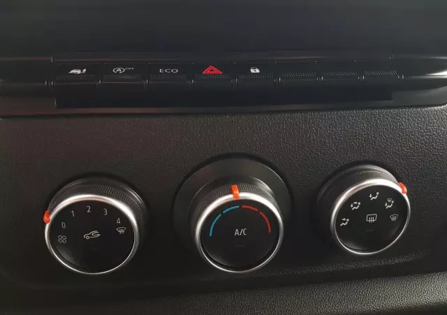 RENAULT MASTER 7 OSÓB L3H2 BRYGADÓWKA DŁUGI WYSOKI KLIMA 2,3 DCI 150 KM MANUAL KRAJOWY 