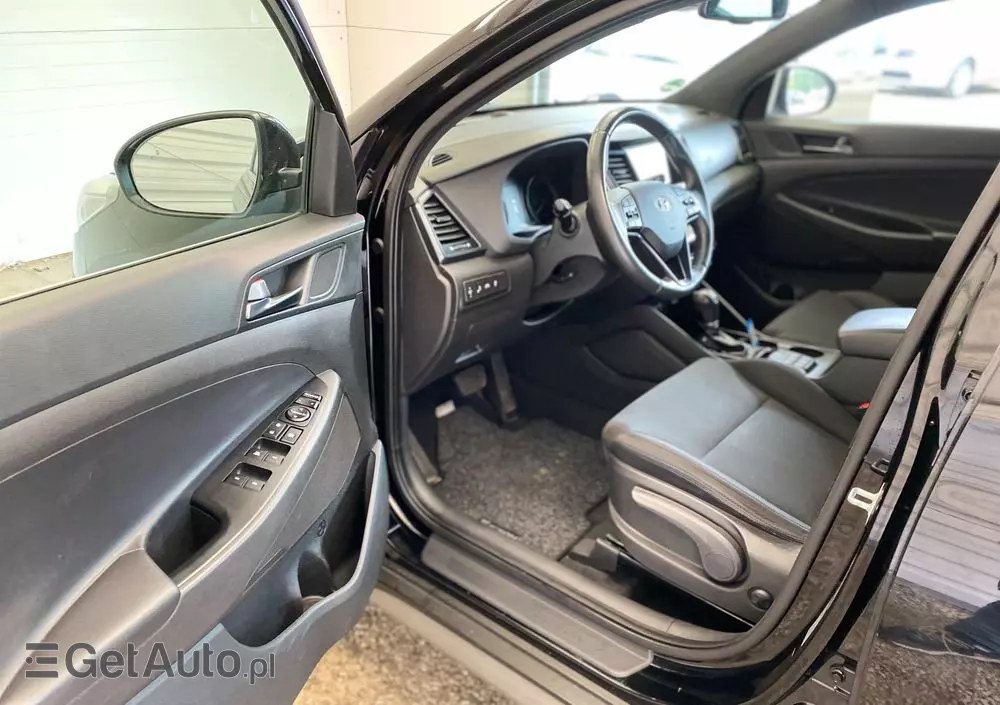 HYUNDAI Tucson 1.7 CRDI BlueDrive Style 2WD DCT