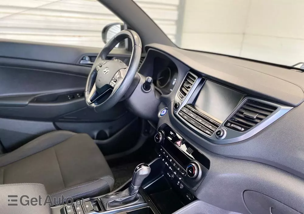 HYUNDAI Tucson 1.7 CRDI BlueDrive Style 2WD DCT